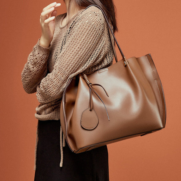 Large Capacity Cowhide Shoulder Tote with Pouch