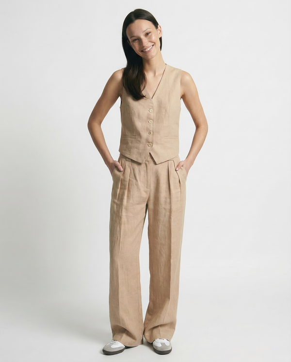 Tailored Fit Vest & Relaxed Fit Pleated Wide Leg Trousers Set for Women – Stylish And Comfortable Casualwear