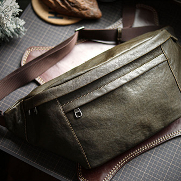 Men's Cowhide Vintage Crossbody Messenger Bag
