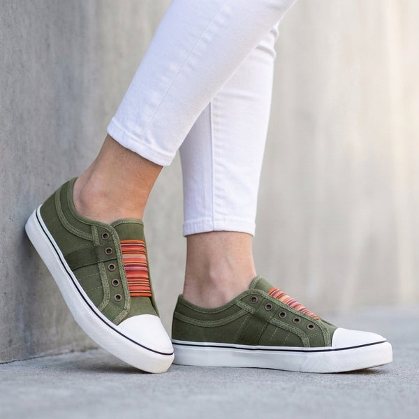 Striped Low-Top Slip-On Sneakers for Women – Stylish & Comfortable